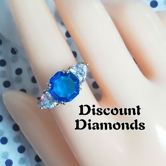 3.5 Ct Sky Blue Sapphire & White Baguette Diamond Cocktail Ring on 925 Silver - Picture 1 of 10